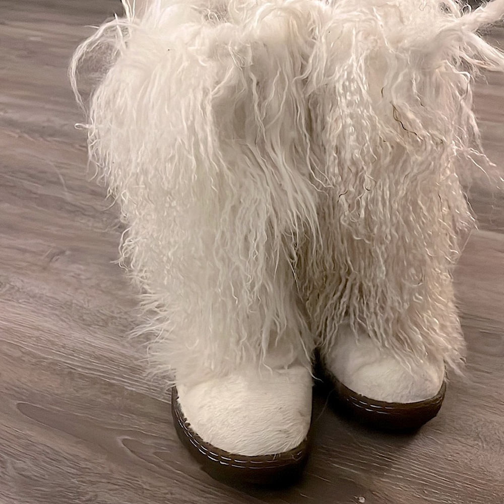Women’s BearPaw fur boots